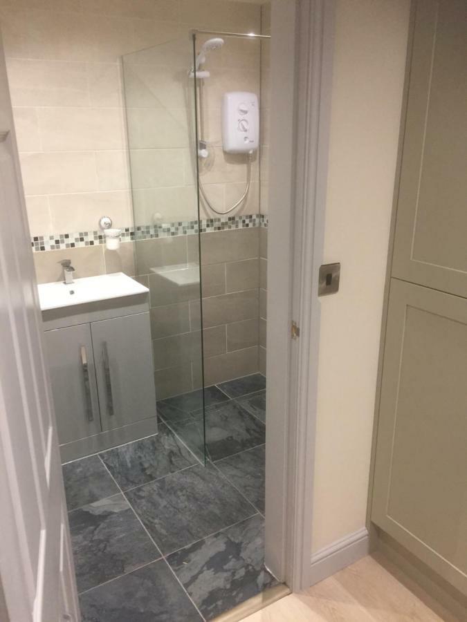 Private En-Suite Guestroom ルシン エクステリア 写真