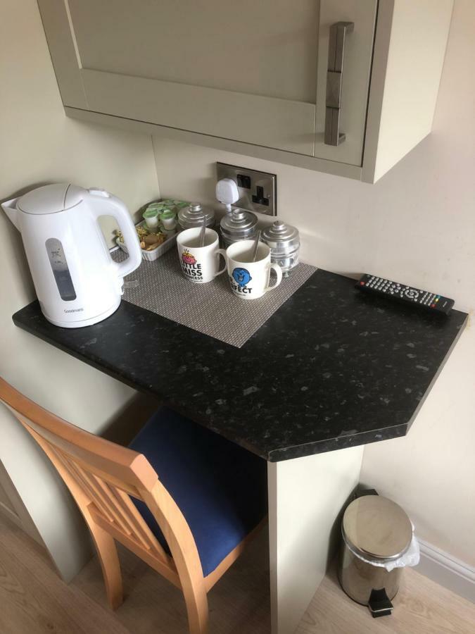 Private En-Suite Guestroom ルシン エクステリア 写真